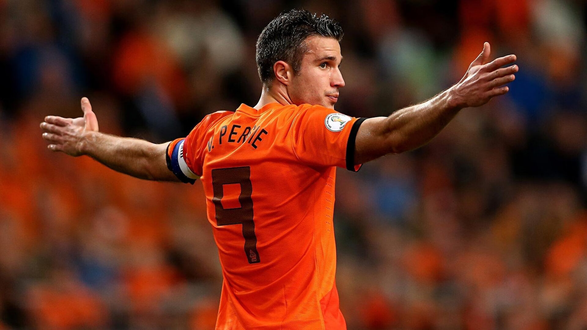 《电竞迷必看：年度十佳比赛精彩瞬间回放》，电竞比赛录像