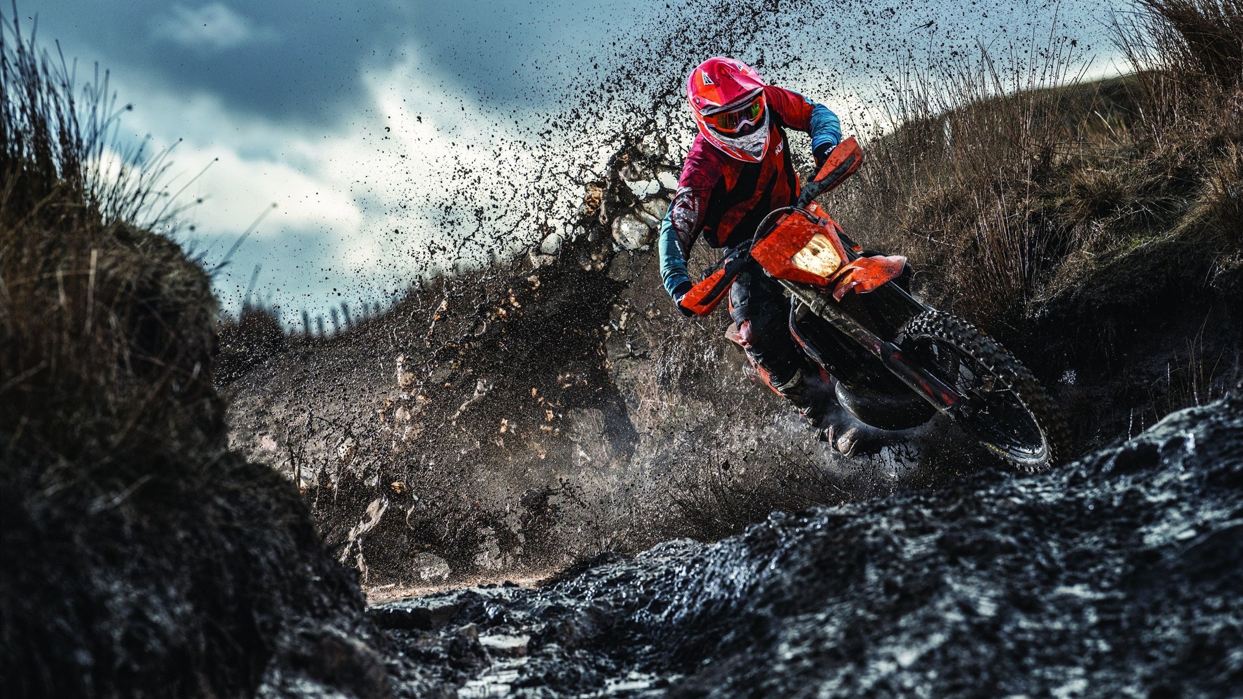 九游全站下载-《电竞选手的心理备战：如何应对压力与焦虑》，电竞选手心理疏导的方法